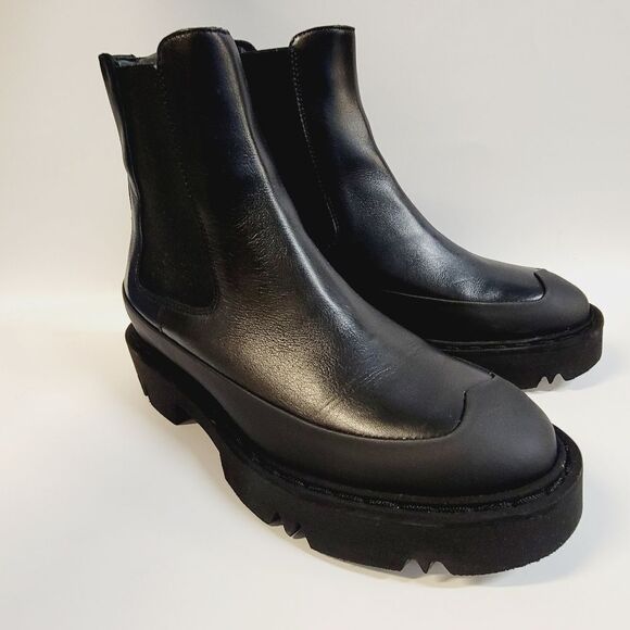 Aquatalia Holly Black Leather Lub Boots and Dust Bag Size 8 NIB - Picture 4 of 14